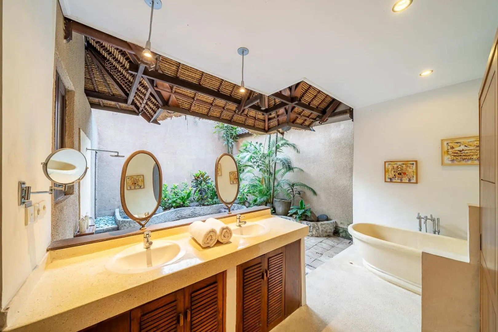 Nameera Villa Seminyak