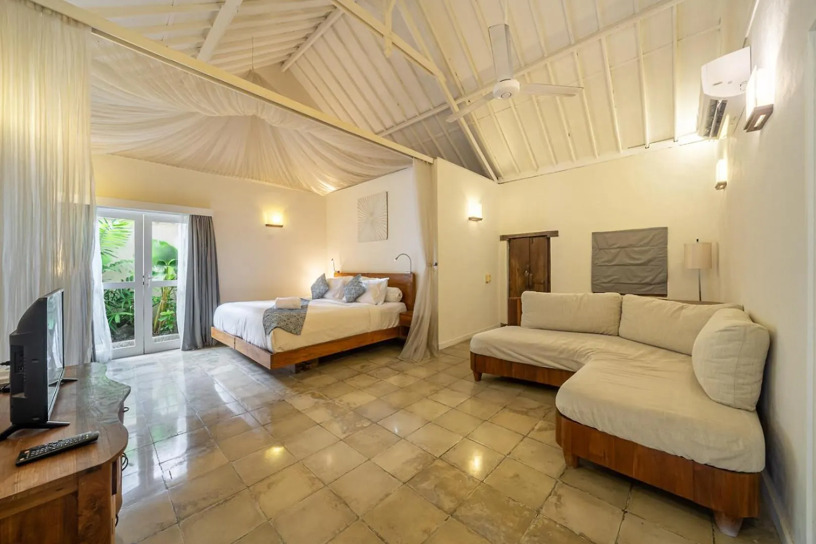 Nameera Villa Seminyak