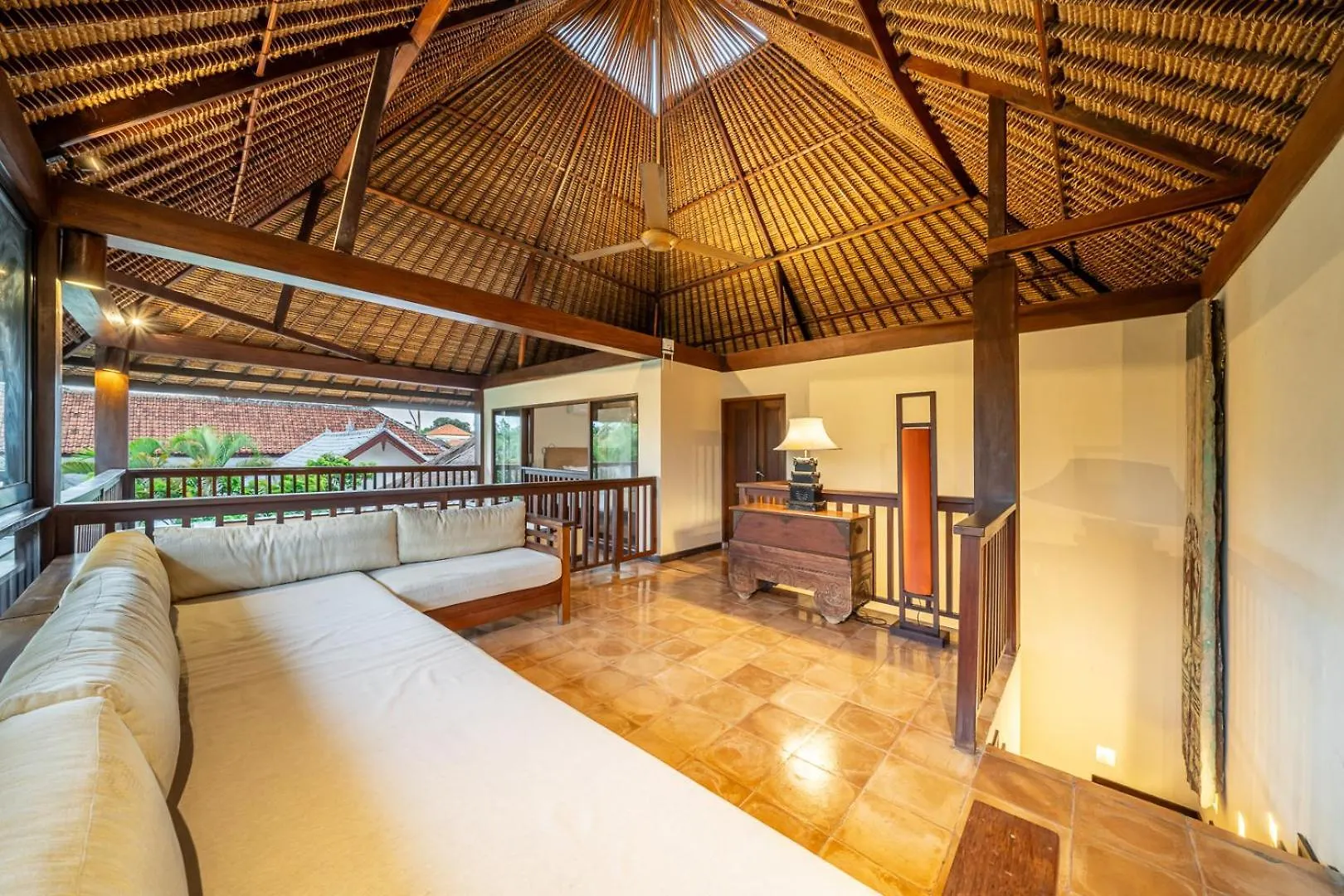 Nameera Villa 塞米亚克